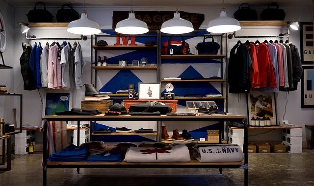 Store 984393 640
